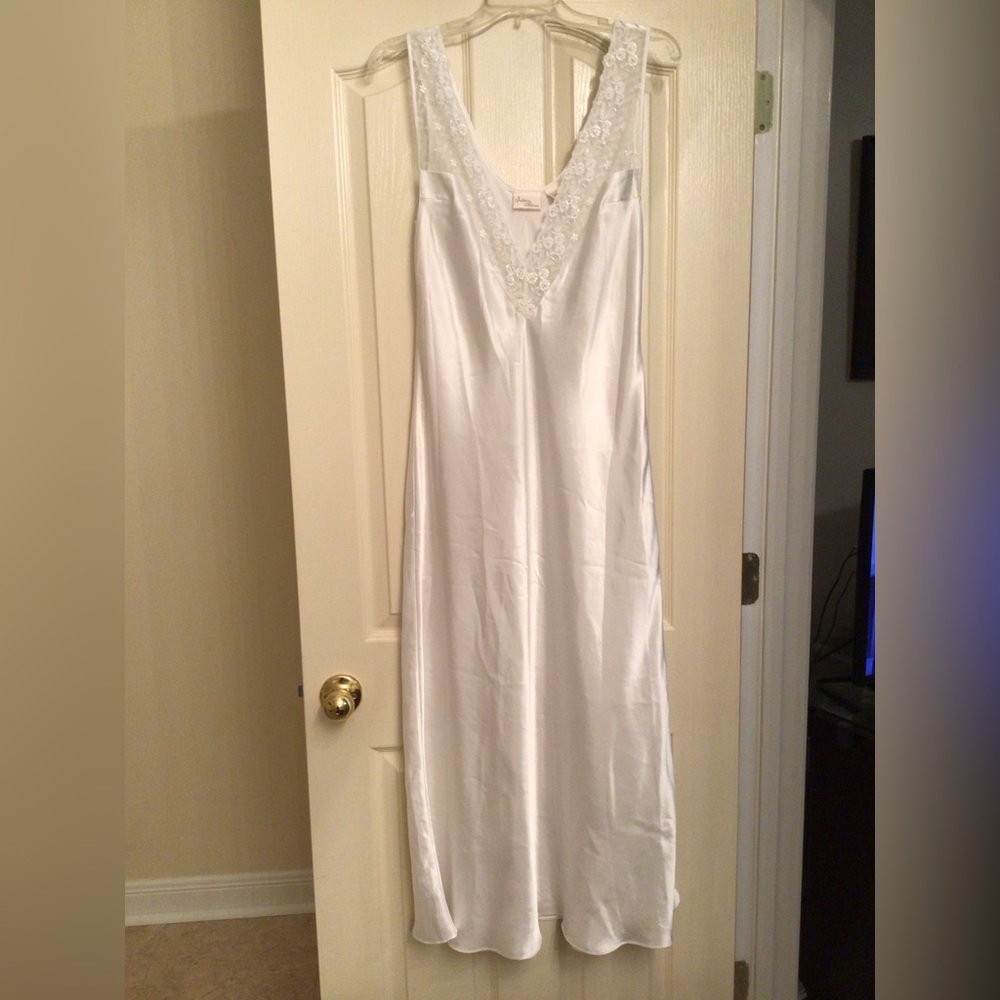 Women’s Lingerie